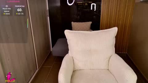 Snapshot of nicolross_ chatting on 03/21/26, 12:59 NicolRoss online show from 03/21/26, 12:59