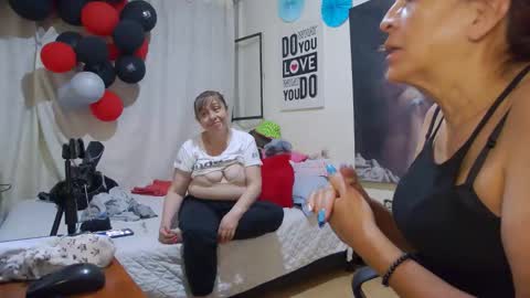 Snapshot of nicoltatiana_ chatting on 05/12/26, 12:08 nicoltatiana_ online show from 05/12/26, 12:08