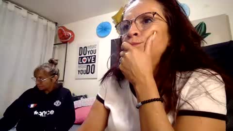 nicoltatiana_ online show from 06/25/26, 12:43
