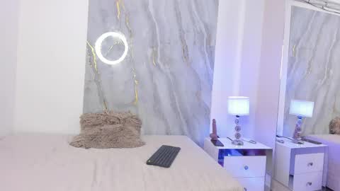 Nico  online show from 04/25/26, 01:41