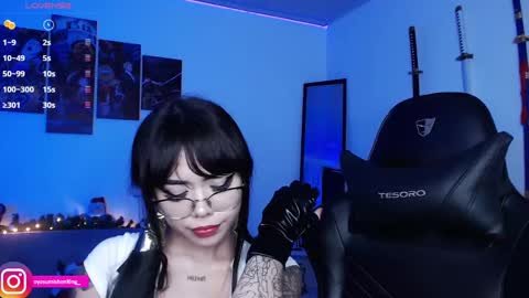 Lizzie online show from 12/22/24, 12:17