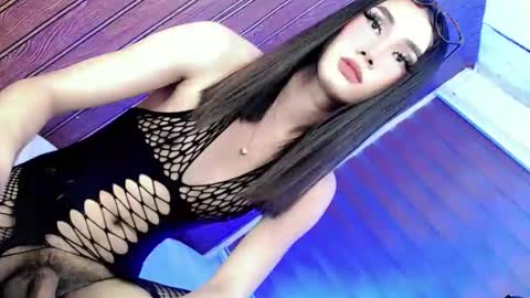 night_crystal1111 online show from 06/11/26, 04:27