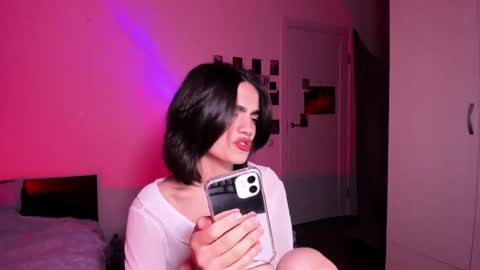 Snapshot of nightfloatt chatting on 01/15/26, 05:05 Daisy online show from 01/15/26, 05:05