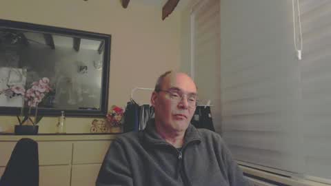 Snapshot of nightkeeper63 chatting on 03/09/25, 12:53 nightkeeper63 online show from 03/09/25, 12:53