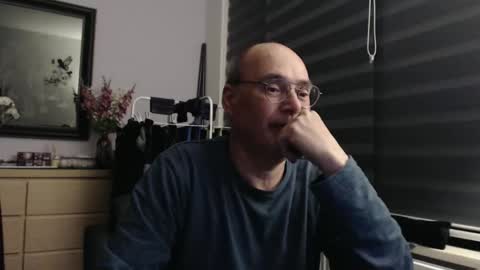 Snapshot of nightkeeper63 chatting on 05/15/26, 09:44 nightkeeper63 online show from 05/15/26, 09:44