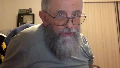 Snapshot of nightmoves1970 chatting on 04/21/26, 02:51 nightmoves1970 online show from 04/21/26, 02:51