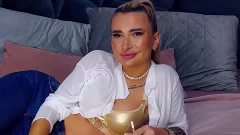 Iris online show from 09/25/25, 07:34