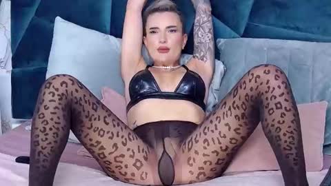 Iris online show from 10/04/25, 08:01