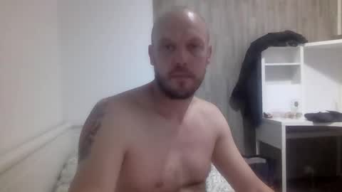 nighttime online show from 09/21/25, 01:40