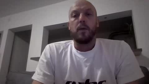 nighttime online show from 09/29/25, 05:40