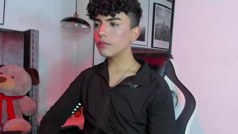 niick_twink online show from 09/15/25, 07:36
