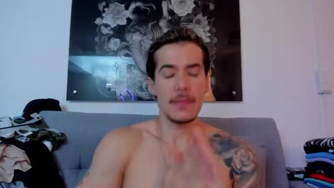 Snapshot of niickcooper chatting on 05/28/26, 02:53 Niick online show from 05/28/26, 02:53
