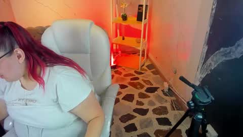 Anni online show from 11/09/25, 03:10