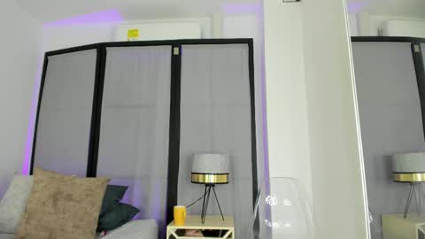Niicole online show from 05/09/26, 08:03