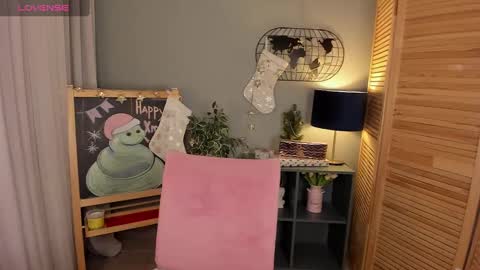 Snapshot of niiik_miiiki chatting on 12/29/24, 07:50 niiik_miiiki online show from 12/29/24, 07:50