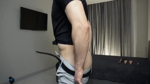 Snapshot of nik_sharp chatting on 05/16/26, 04:50 Nik online show from 05/16/26, 04:50