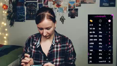 Snapshot of nika_fuchs chatting on 12/20/25, 02:18 Nika online show from 12/20/25, 02:18