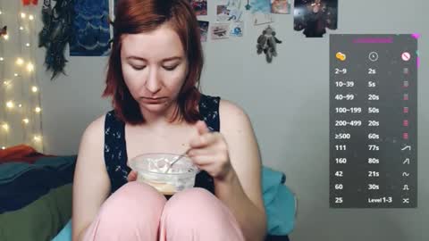 Snapshot of nika_fuchs chatting on 12/22/25, 01:57 Nika online show from 12/22/25, 01:57