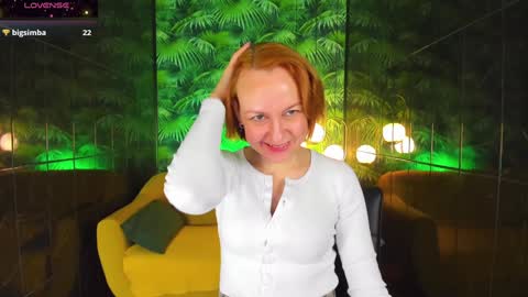 Snapshot of nika_gentle chatting on 12/09/24, 06:01 Nika online show from 12/09/24, 06:01