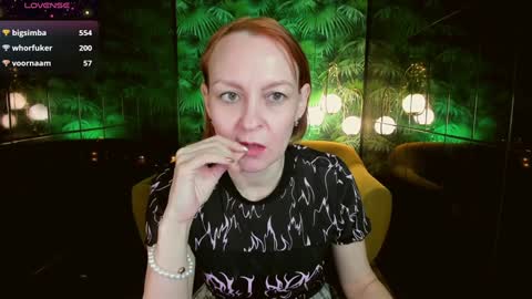 Snapshot of nika_gentle chatting on 01/06/25, 12:46 Nika online show from 01/06/25, 12:46