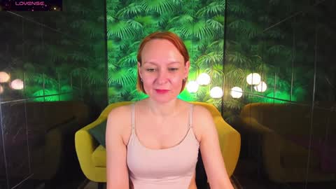 Snapshot of nika_gentle chatting on 01/11/25, 12:29 Nika online show from 01/11/25, 12:29