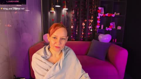 Snapshot of nika_gentle chatting on 02/14/25, 06:45 Nika online show from 02/14/25, 06:45