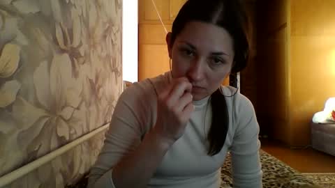 nika_smily online show from 02/04/26, 09:59