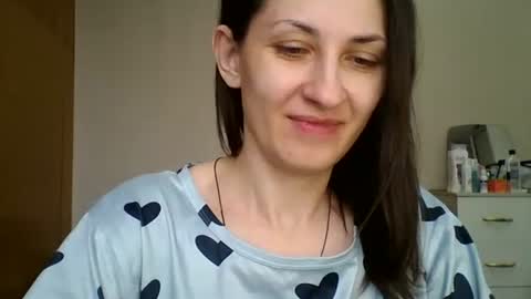 nika_smily online show from 04/19/26, 06:56