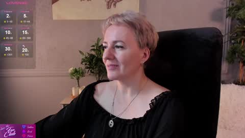 Nika online show from 12/14/24, 03:04