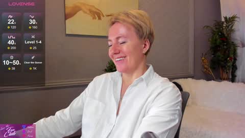 Nika online show from 01/11/25, 02:47