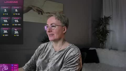 Nika online show from 02/16/25, 08:43