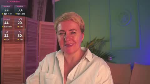 Nika online show from 11/07/25, 10:04