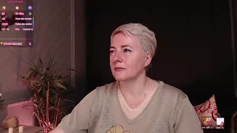 Snapshot of nika_smit chatting on 07/11/26, 05:10 Nika online show from 07/11/26, 05:10