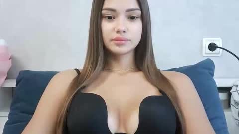 Snapshot of nika_verona1 chatting on 06/01/26, 05:09 Nika online show from 06/01/26, 05:09
