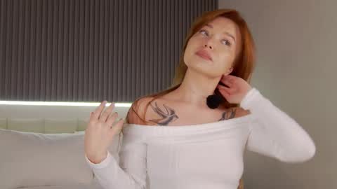 Nika online show from 11/08/25, 06:13