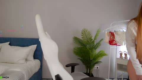 Nika online show from 04/01/26, 06:03