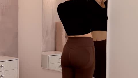 Nika online show from 02/05/26, 02:49