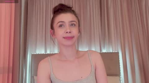 Nika online show from 04/21/26, 02:51