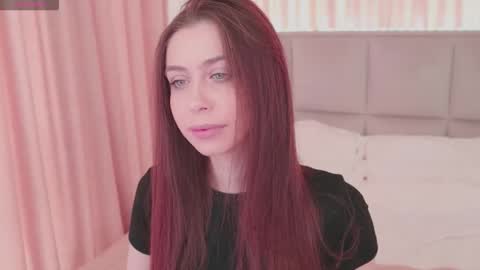 Snapshot of nikaletta chatting on 04/28/26, 09:25 Nika online show from 04/28/26, 09:25