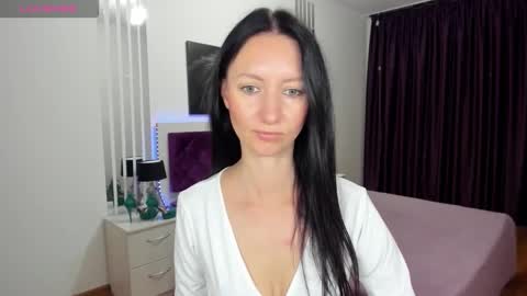NikaLewis online show from 09/18/25, 04:36