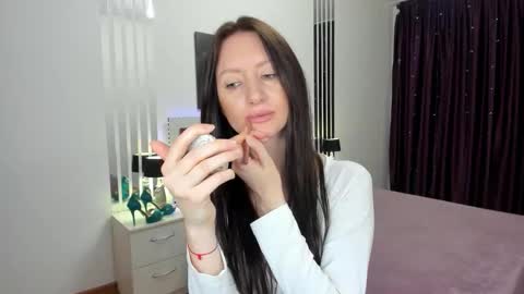 NikaLewis online show from 04/21/26, 05:03