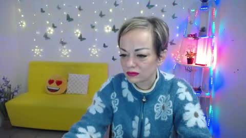 Snapshot of nikamayu chatting on 04/28/26, 05:01 Nika online show from 04/28/26, 05:01