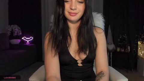 Nika online show from 01/06/25, 07:35