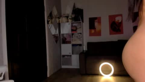 Nika online show from 09/09/25, 05:12