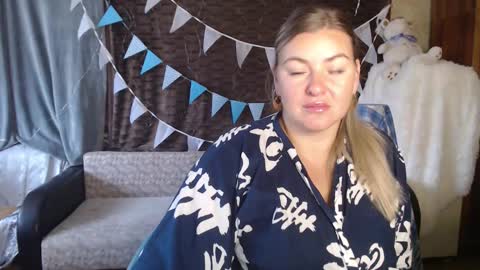 Snapshot of nikaskylink chatting on 09/27/25, 03:55 Nika online show from 09/27/25, 03:55