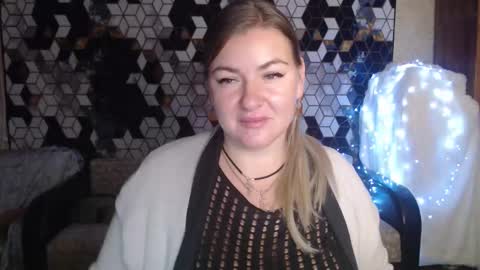 Nika online show from 11/20/25, 08:52