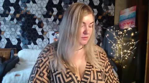 Nika online show from 03/03/26, 05:35