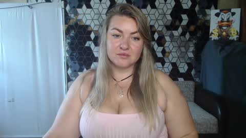 Snapshot of nikaskylink chatting on 06/05/26, 06:20 Nika online show from 06/05/26, 06:20
