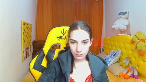 nikastarkk online show from 02/10/25, 07:17