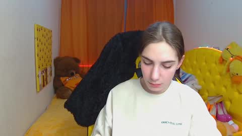 nikastarkk online show from 02/18/25, 10:58